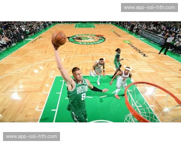 东部尼克斯凯尔特人并列第二，骑士猛龙争第四