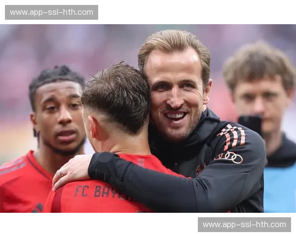 埃因霍温vs拜仁:上半场战术僵局与凯恩支点伺机突破 埃因霍温vs拜仁:上半场战术僵局与凯恩支点伺机突破