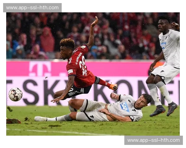 拜仁5-1十人霍芬海姆，迪亚斯帽子戏法凯恩点射双响