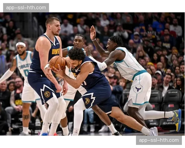 湖人新首发肯纳德和斯马特亮相，教练调整季后赛阵容